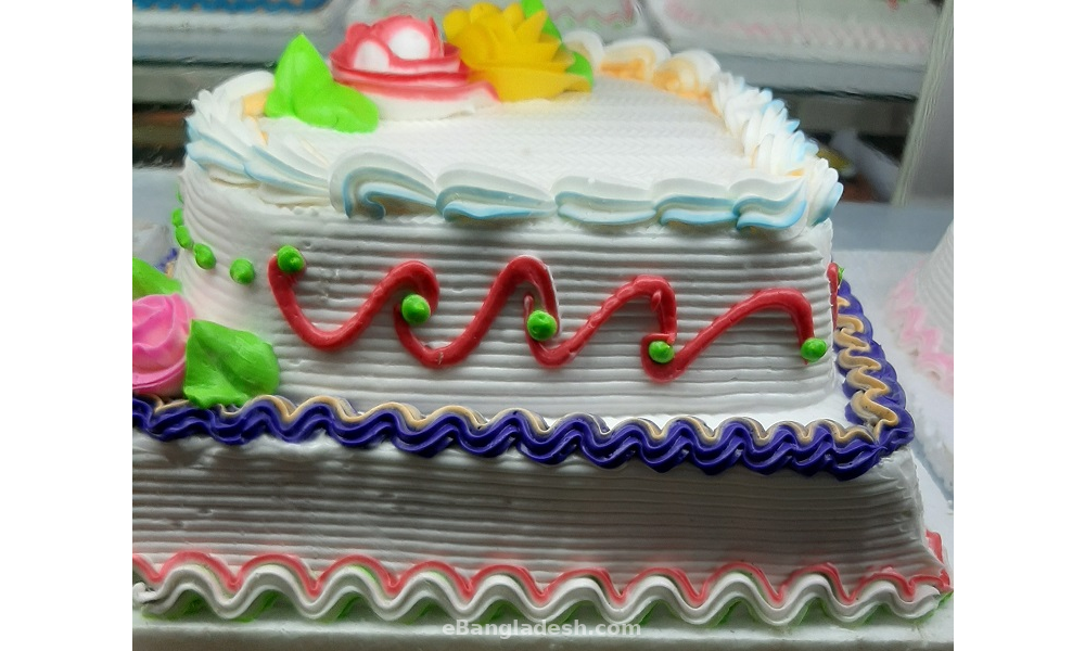Shop for Fresh Vanilla Flavour Anniversary Photo Cake online - Chitradurga
