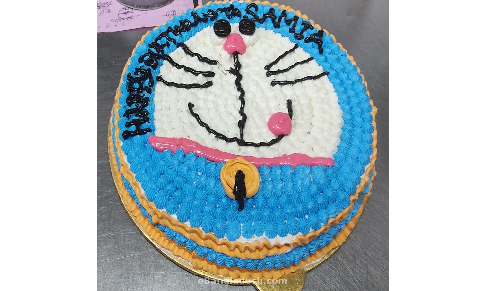 Doraemon cake 🎂 Flavour - strawberry #strawberrycake #doraemoncake  #whippedcreamcakes #whippedcreamcake #igcakes #instacake #instaca... |  Instagram